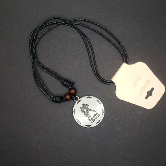 Aquarius pendant Zodiac sign necklace adjustable - Picture 1 of 2